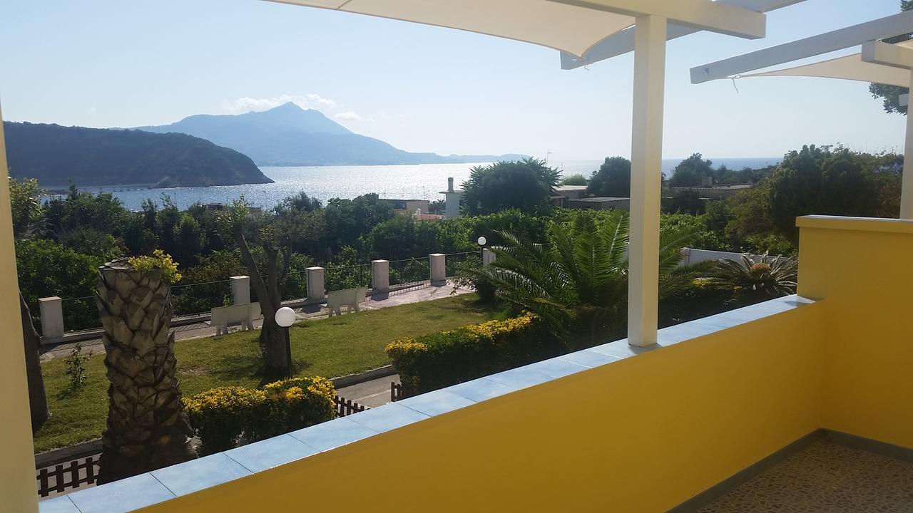 Belvedere Procida Buitenkant foto